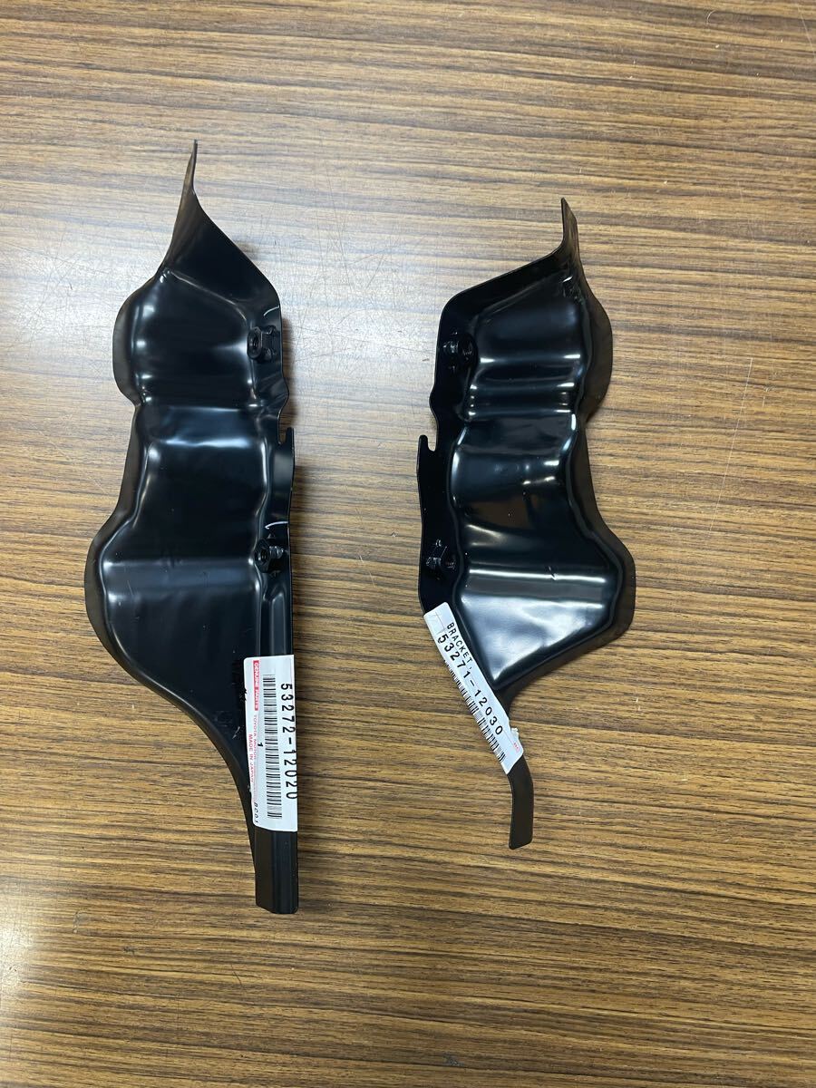 AE86 レビン 用 ヘッドライト ブラケット 純正新品拍卖