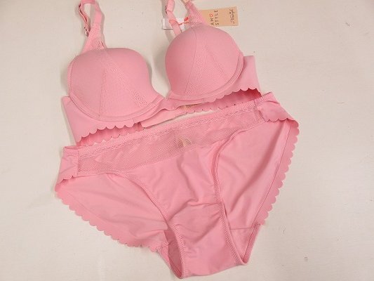 k8012:未使用*AMOSTYLE by Triumph/アモスタイル トリンプ シグネチャースムース ワンダーメイク ブラ&ショーツ セット C70/L ピンク:6 拍卖