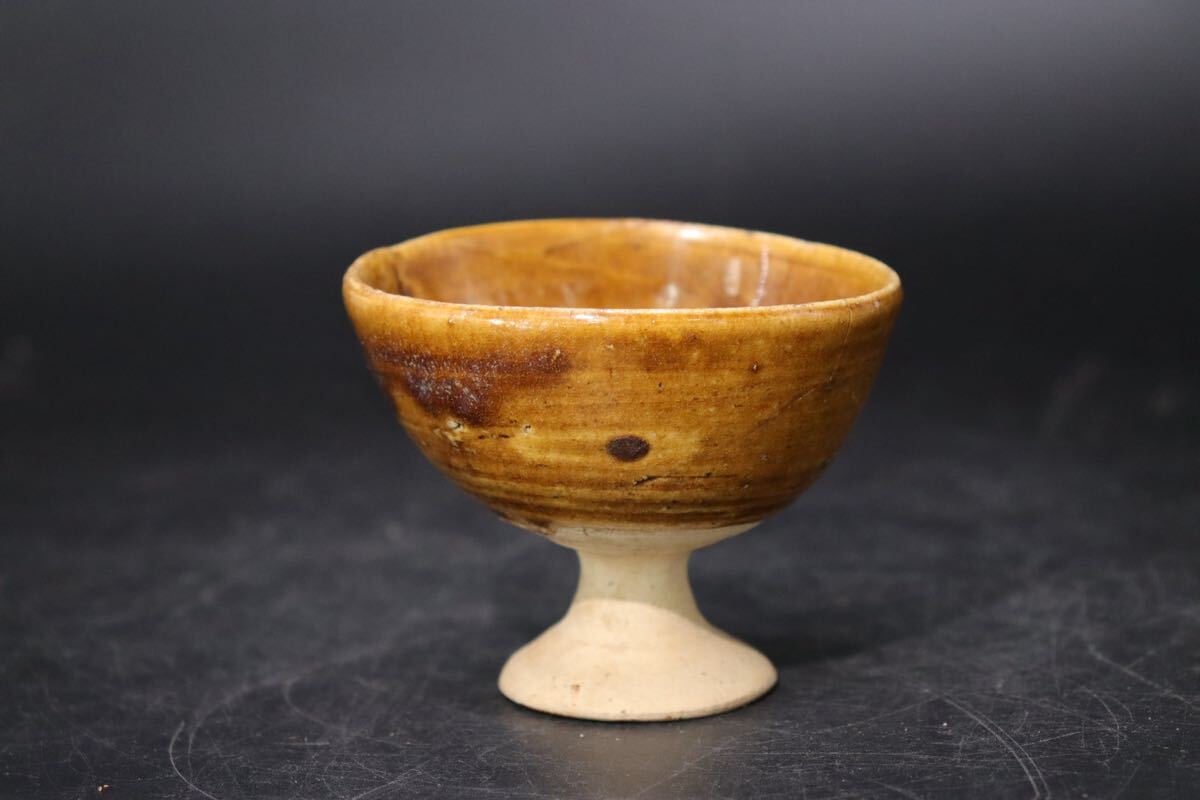 時代 飴釉 掛 盃 / 検索: 鉄釉 瀬戸 天目 スンコロク 宋胡録 民藝 杯 馬上杯 .B375拍卖