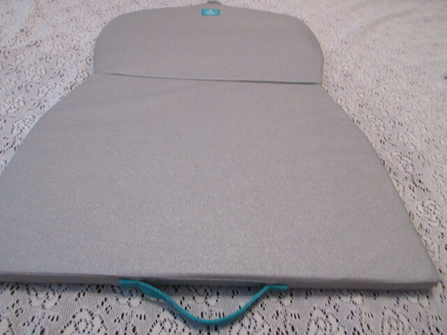 ■ブランド品■ コジット 【uhi more LAUNDRY】■掛けたまま回転ハンガー便利両面使いOK!/2つ折りアイロン台■スチームアイロン専用■拍卖