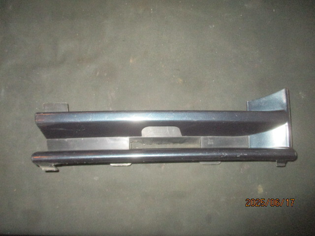 ■ベンツ W140 CL500 クーペ フロントバンパー 牽引フックカバー 左 後期 中古 473831 473802 1408801105 部品あり トーイング 蓋 CL600■拍卖