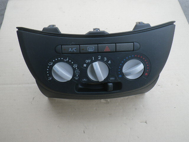 エッセ カスタム☆L235S◆スイッチセット 中古品 5578拍卖