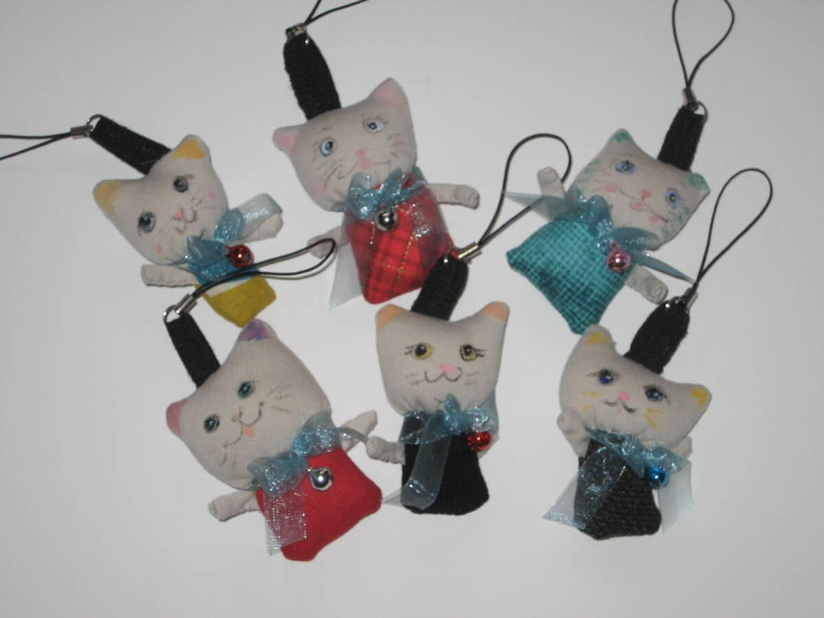 ハンドメイド 大きな顔の 小さなねこの ストラップ 6こ拍卖