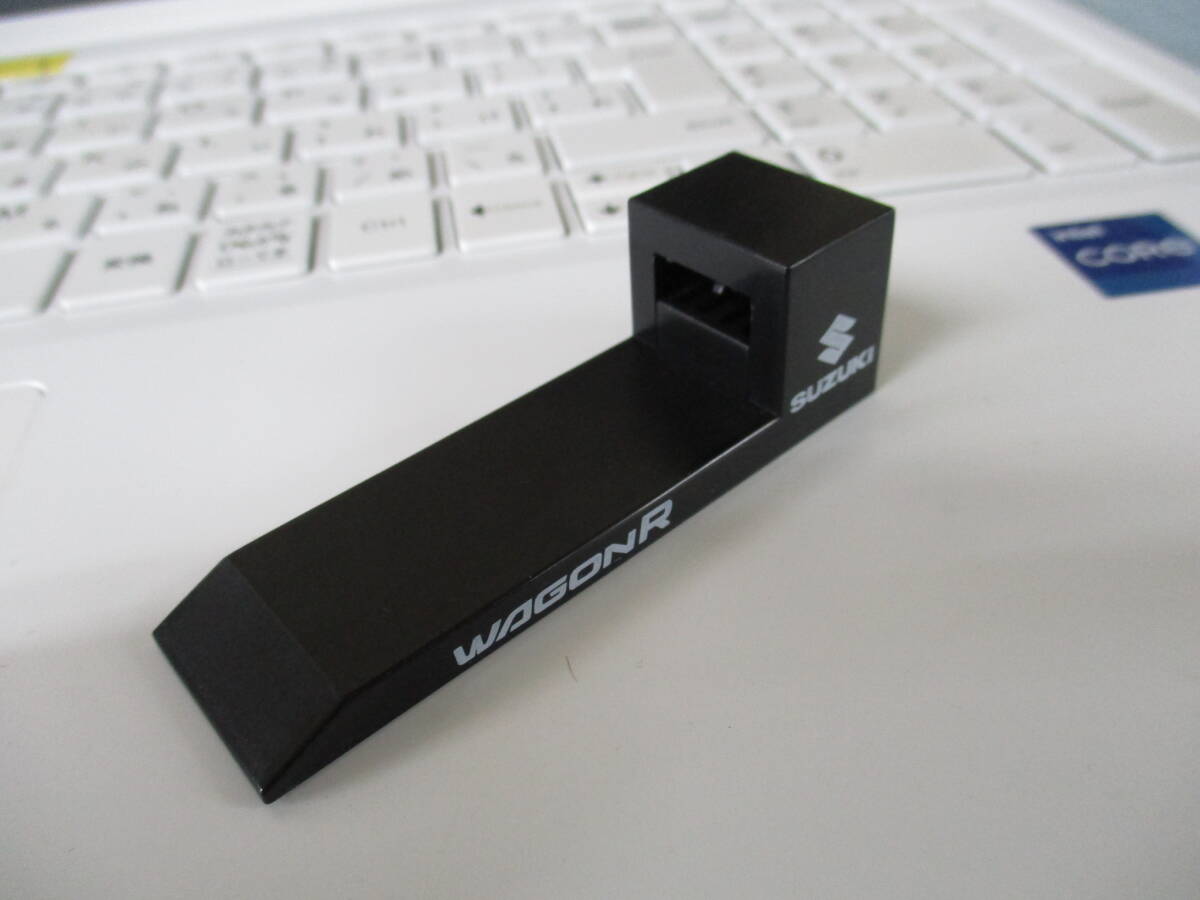 スズキ ワゴンR ノベルティグッズ USBポートカバー拍卖