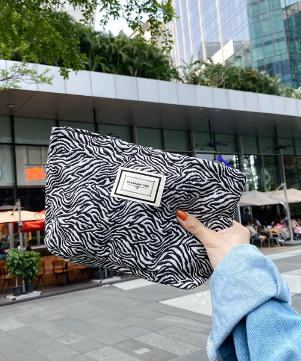 化粧バッグ レディース 可愛い レオパード柄ヒョウ柄小物入れ3拍卖