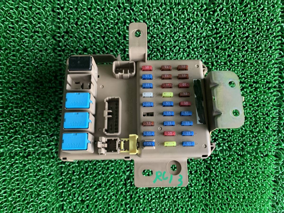 ●即決値段●動作OK● ③ スバル R2 RC1 純正 室内 ヒューズボックス BOX リレー拍卖
