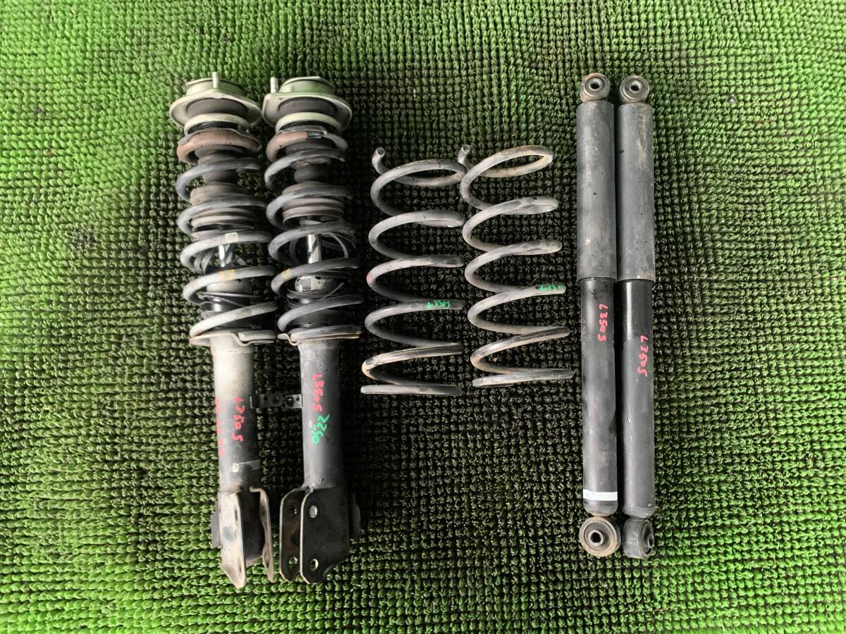 ●即決値段●漏れなし●0522 タント カスタム L350S L360S サスペンション 1台分 フロントストラット リアショックアブソーバー 右 左拍卖