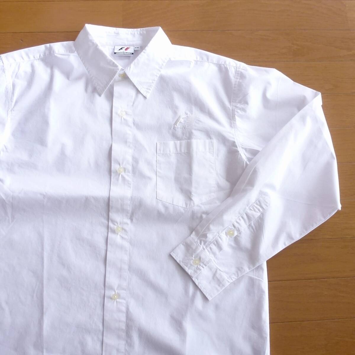 美品 Formula One F1 公認グッズ F1 LICENSED PRODUCTS 長袖シャツ 白 XXLサイズ ロゴ刺繍入り 即決あり!拍卖