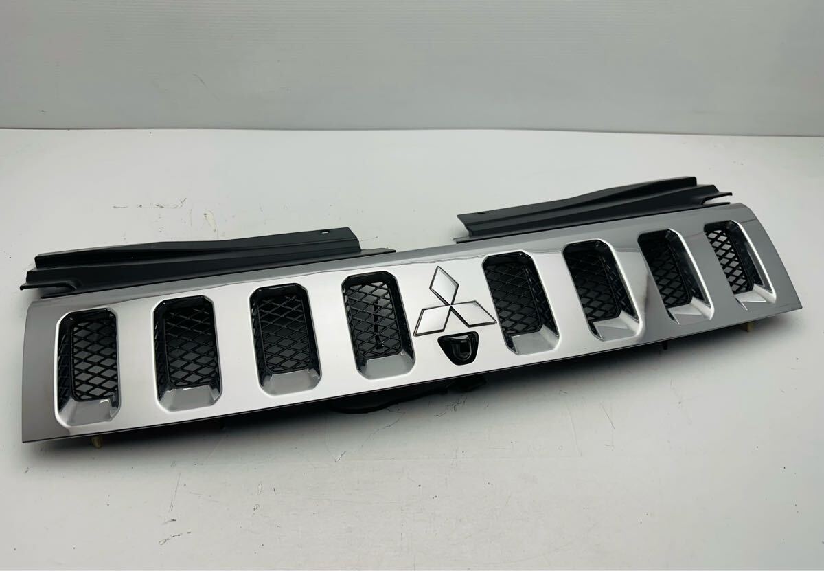 美品 三菱デリカ D:5 前期 CV1W CV5W 純正 フロントグリル 7456A366 メッキ CV2W CV4W カメラ付き (R237)拍卖