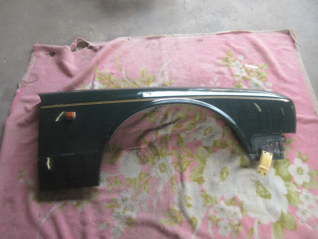 ★②R7G9627 ジャガー 純正右フェンダー E-JLD 修理やストック等に拍卖