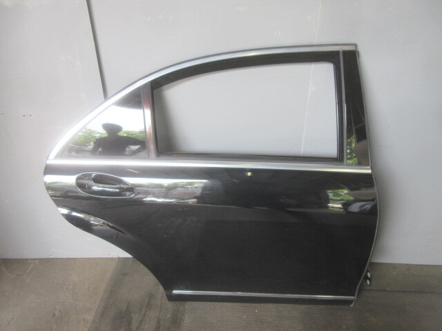 ★②R7G9633 ベンツS400 純正右リアドア DAA-221195 修理やストック等に拍卖