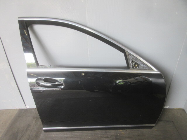 ★①R7G9635 ベンツS400 純正右フロントドア DAA-221195 左ハンドル車 修理やストック等に拍卖