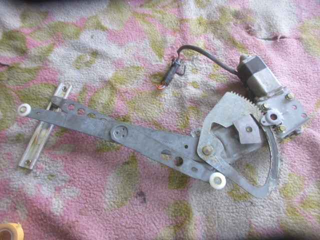 ★①R7G9658 ジャガー E-JLD 純正左リアドアレギュレーター 修理やストック等に拍卖