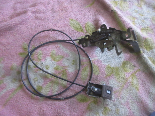 ★R7G9683 JZS131 クラウン 純正ボンネットオープナーレバー キャッチ付き 修理やストック等に拍卖