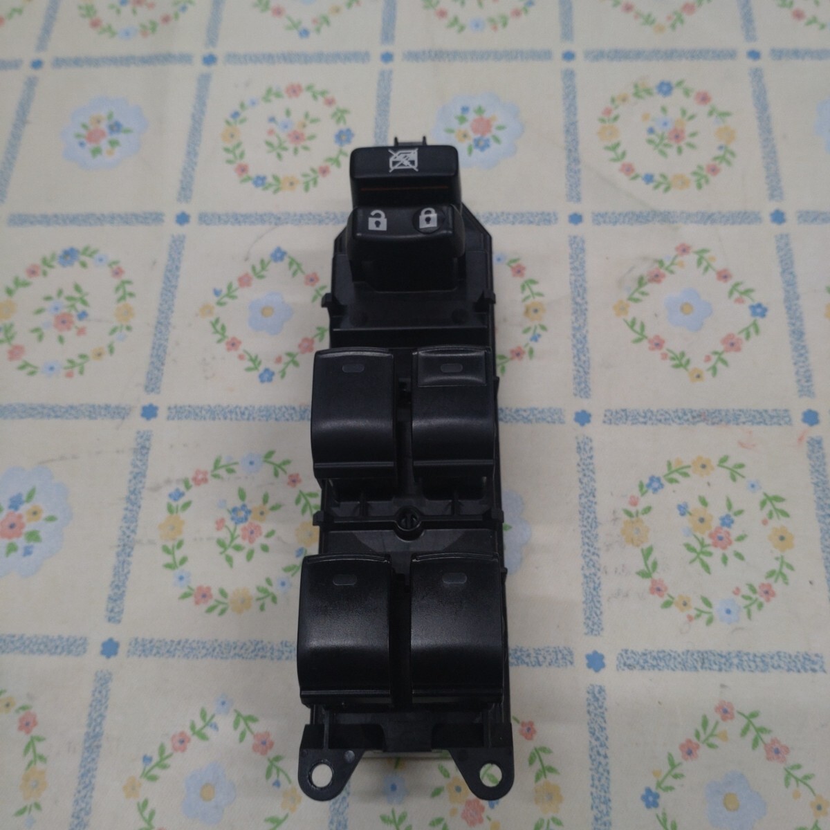 パワーウインドウスイッチ 84040-12180 動作確認済 左後AUTO UP出来ない ジャンク 150プラド拍卖