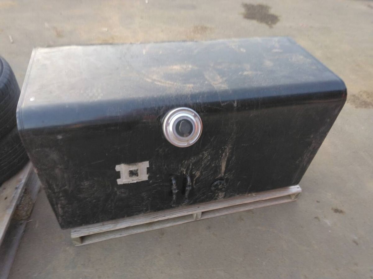 燃料タンク  (中古)【茨城県坂東市発】LP04-17811拍卖