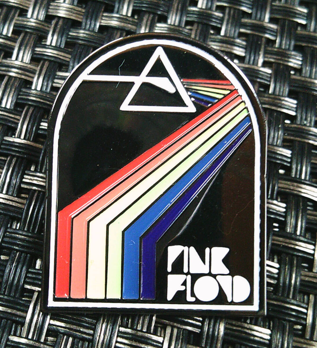 《ドーム型鏡面PF虹》音魂■新品ピンク・フロイド PINK FLOYD 激渋 金属ピンバッジ バッチ■アメリカ 音楽 ミュージック ■バイク 自動車拍卖