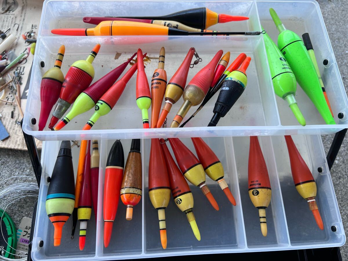 △TV横△ ウキ 浮き 遠投ウキ 釣具 メバル針 ガン玉 キス針 ケミ蛍 棒ウキ拍卖