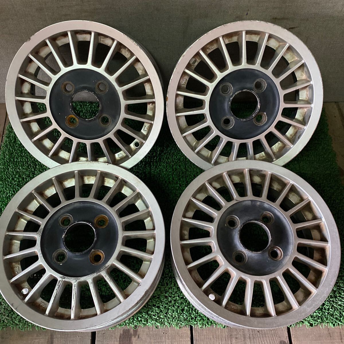 メッシュホイール 軽トラック ハイゼット アクティ サンバー 12インチ 12×4.5J OFF;+38 PCD;100-4H ハブ径;64mm 沖縄離島発送不可拍卖