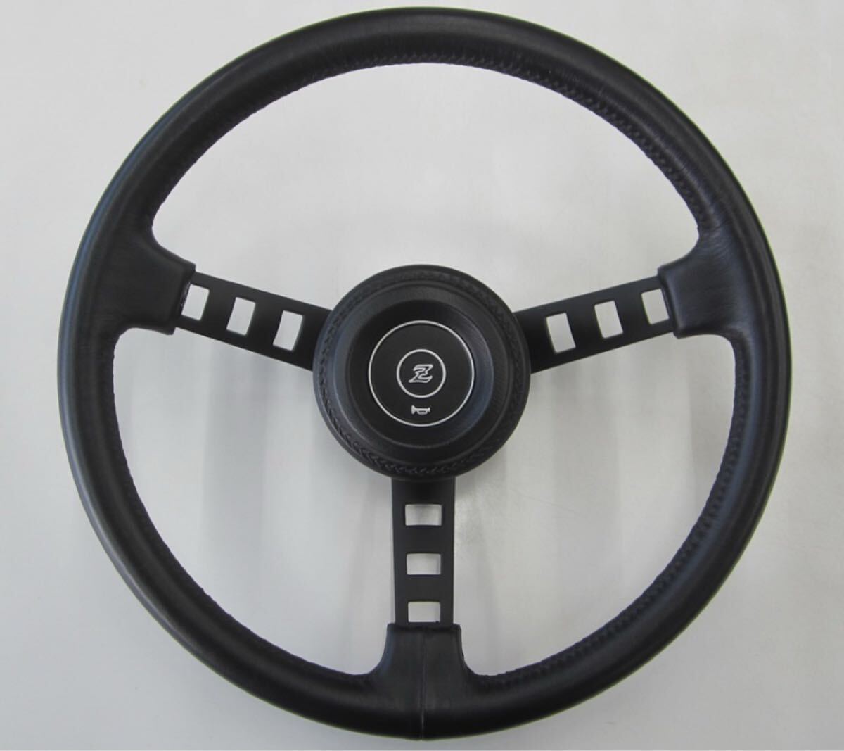 ダットサンコンペ ハンドル DATSUN フェアレディーZ ホーンパット 付き Fairlady ハコスカ ケンメリ S30Z ローレル マッハ チェックマン拍卖