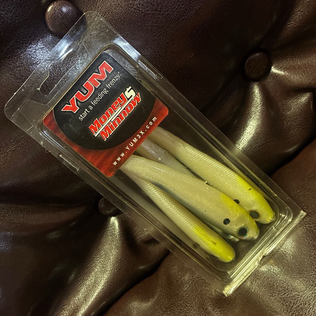 レア 入手困難 箱割れあり 5インチ ヤム デッドストック マネーミノー ヒッチ YUM money minnow アメリカ スイムベイト バス拍卖