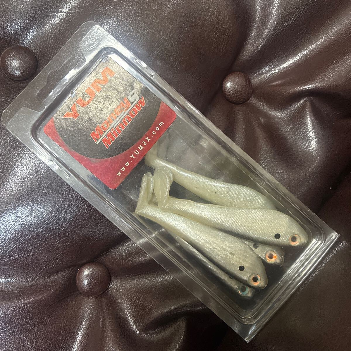 レア 入手困難 箱割れあり 3.5インチ ヤム デッドストック マネーミノー パールブラックバック YUM money minnow アメリカ スイムベイト拍卖