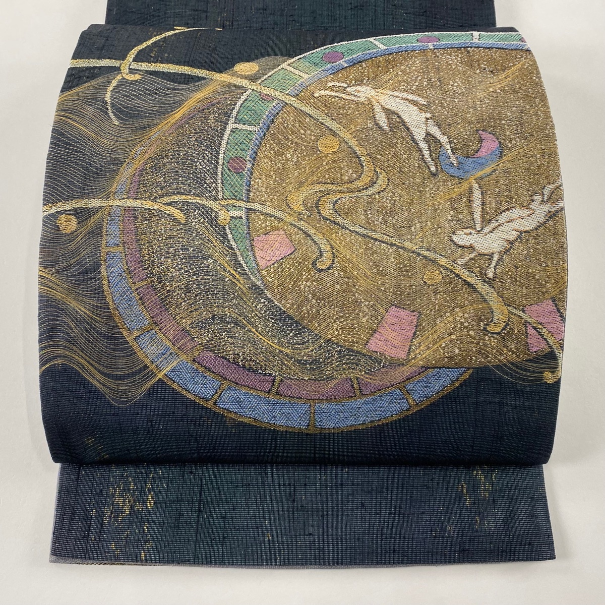 袋帯 逸品 うさぎ 波 金銀糸 箔 青緑 お太鼓柄 正絹 【中古】拍卖