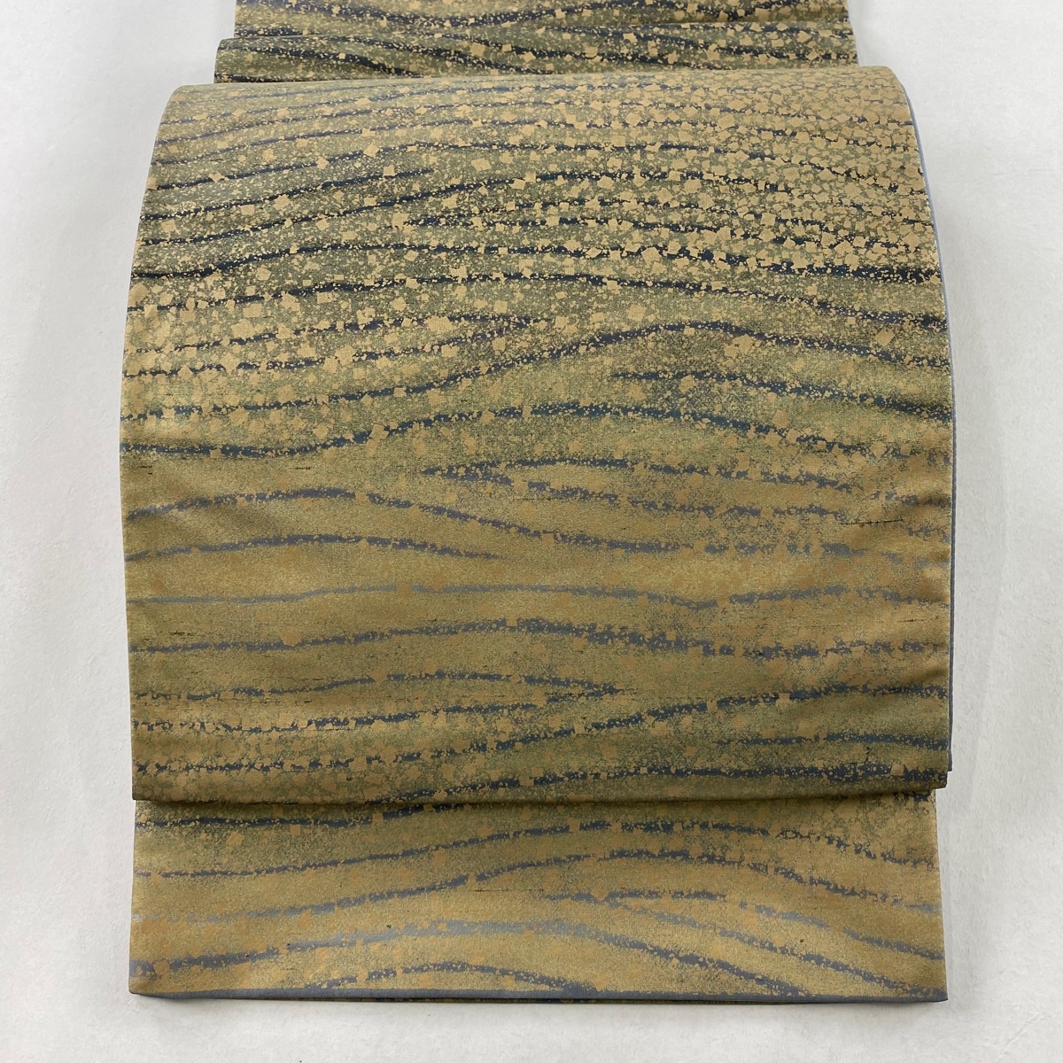 袋帯 美品 名品 伊那紬 箔散らし柄 幾何学 金彩 金色 全通 正絹 【中古】拍卖