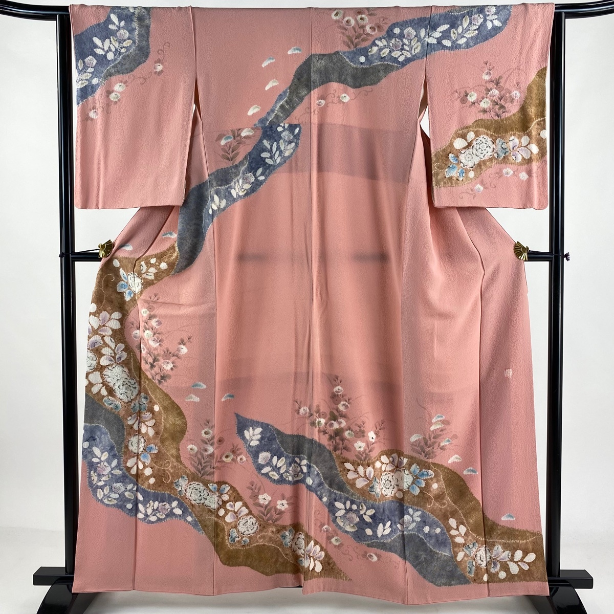 訪問着 身丈159.5cm 裄丈62cm S 袷 落款 草花 道長取 金彩 絞り ピンク 正絹 名品 【中古】拍卖