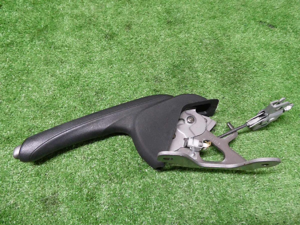 【A67498】 ◇フィット GE6 サイドブレーキレバー拍卖