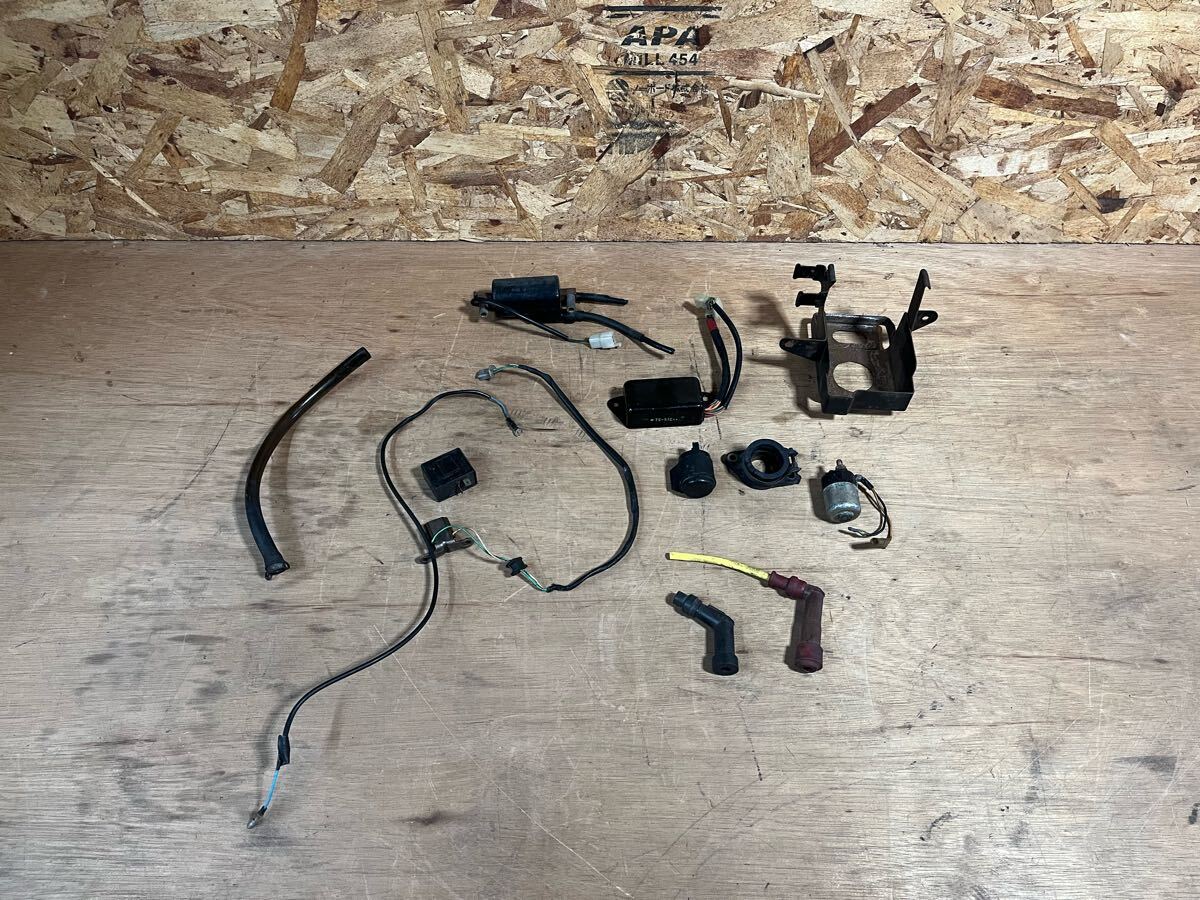 バブ 部品 セット!! CB250T CB400T CB250N CB400N バッテリーケース 電装 イグニッション インマニ 当時物 旧車 BEET カフェ拍卖