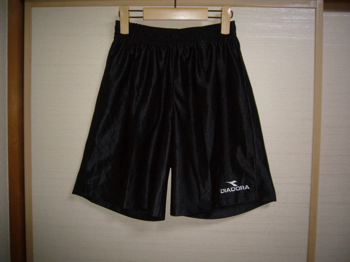 ディアドラ ハーフパンツ 黒 Mサイズ拍卖