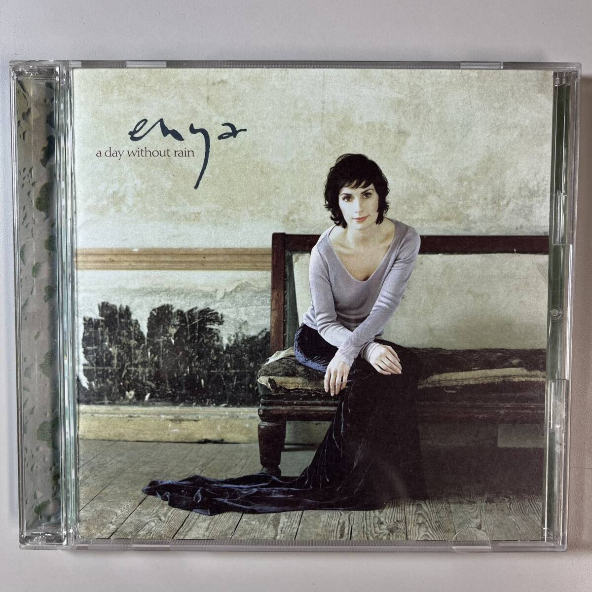 C8102 enya / a day without rain 拍卖