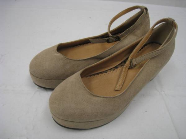 アースミュージック&エコロジー ウエッジソール アンクルストラップパンプス ベージュ 24.5cm拍卖