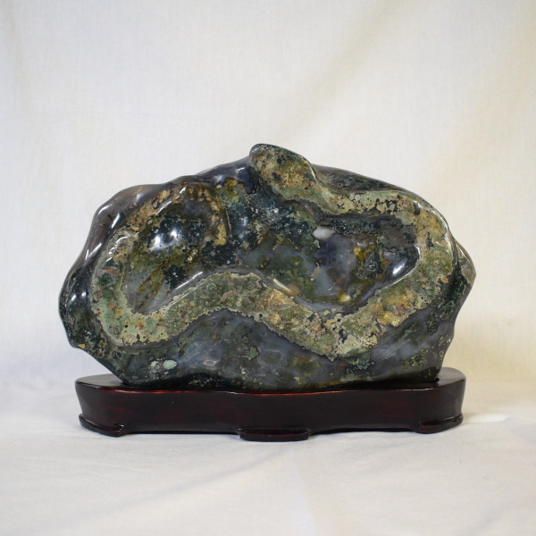 瑪瑙 蛇石 鑑賞石 縁起物 台付き 大型 約10.3㎏ お守り 魔除け メノウ 珍しい 【c1-t-66】拍卖