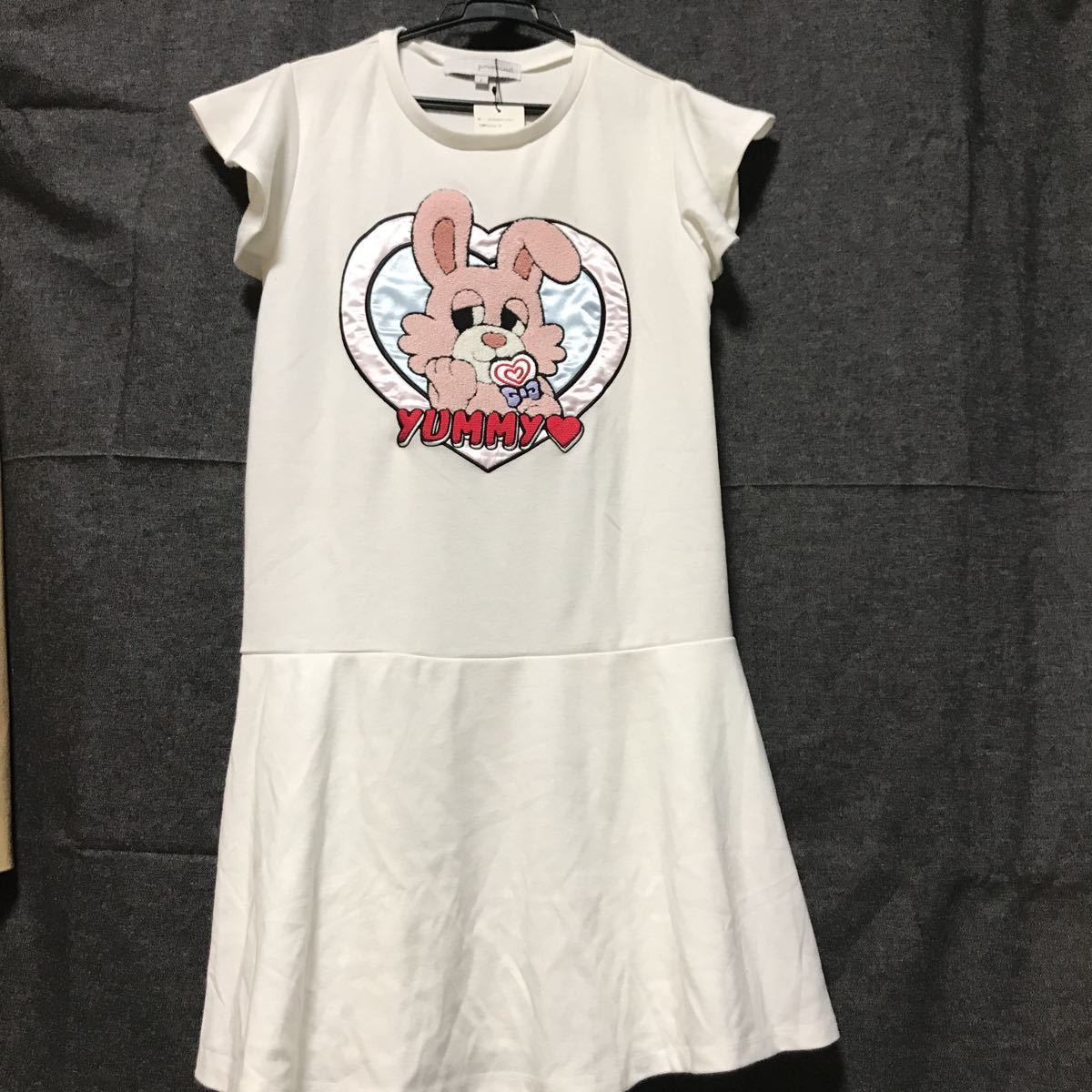 新品激安 ブラウニー ワンピース 定価2990円 こ拍卖