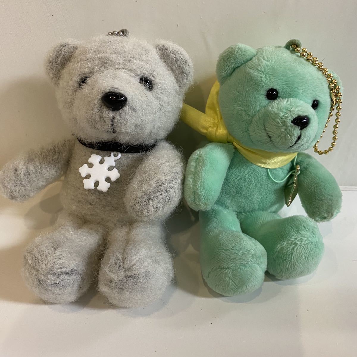 くまのぬいぐるみ 2個セット ボールチェーン付きぬいぐるみ グリーン グレー拍卖
