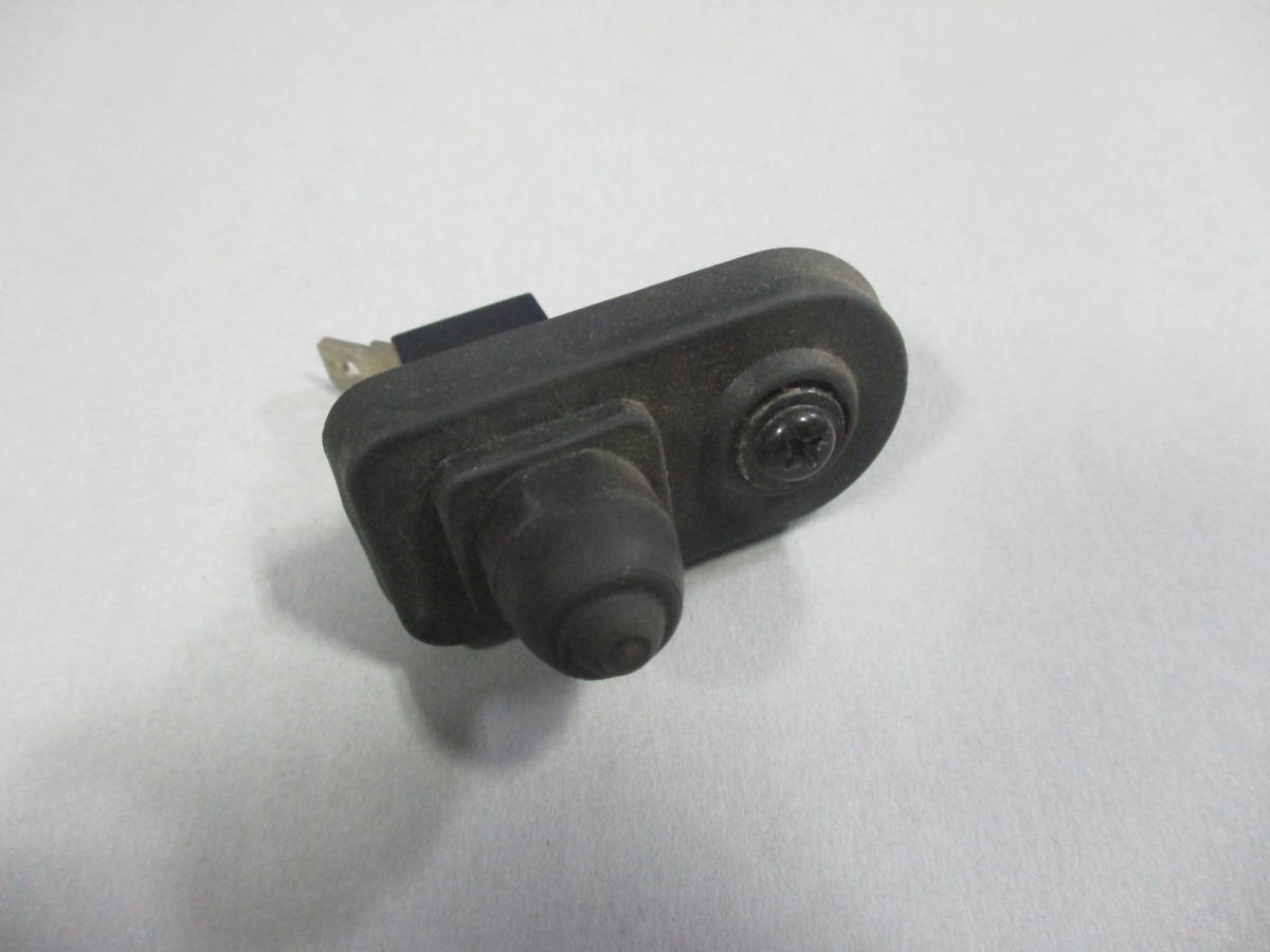 アコードCF4 F20Bホンダ純正フロント左ドア半ドア警告スイッチCF3部品取り車あります ルームランプ センサー拍卖