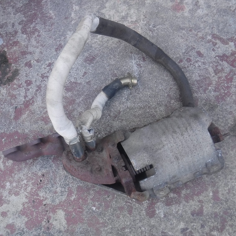 ミニキャブ トラックU42TエキマニEXエキゾーストマニホールド触媒キャタライザー3G83エンジンU41Tミニキャブ軽トラック部品取り車あります拍卖