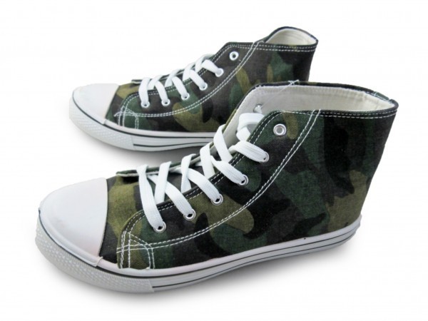 1円~cL935新品AAAミッドカット/レースアップキッズスニーカー22㌢迷彩柄♂拍卖