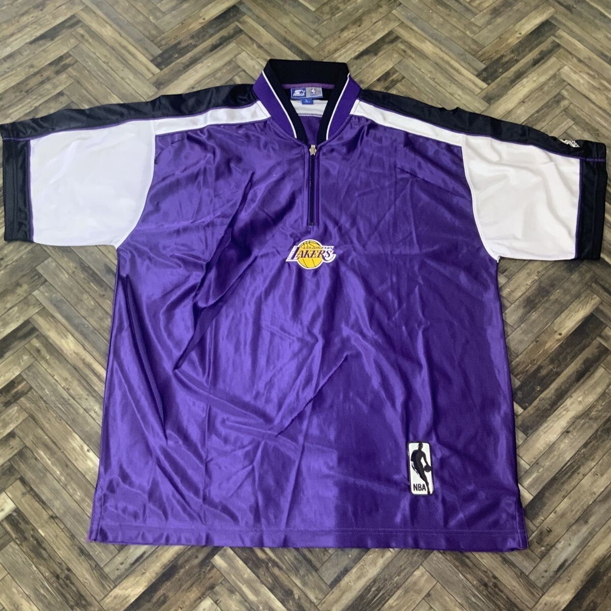 QS1088 NBA レイカーズ 半袖Tシャツ ハーフジップ バスケ パープル メンズL拍卖