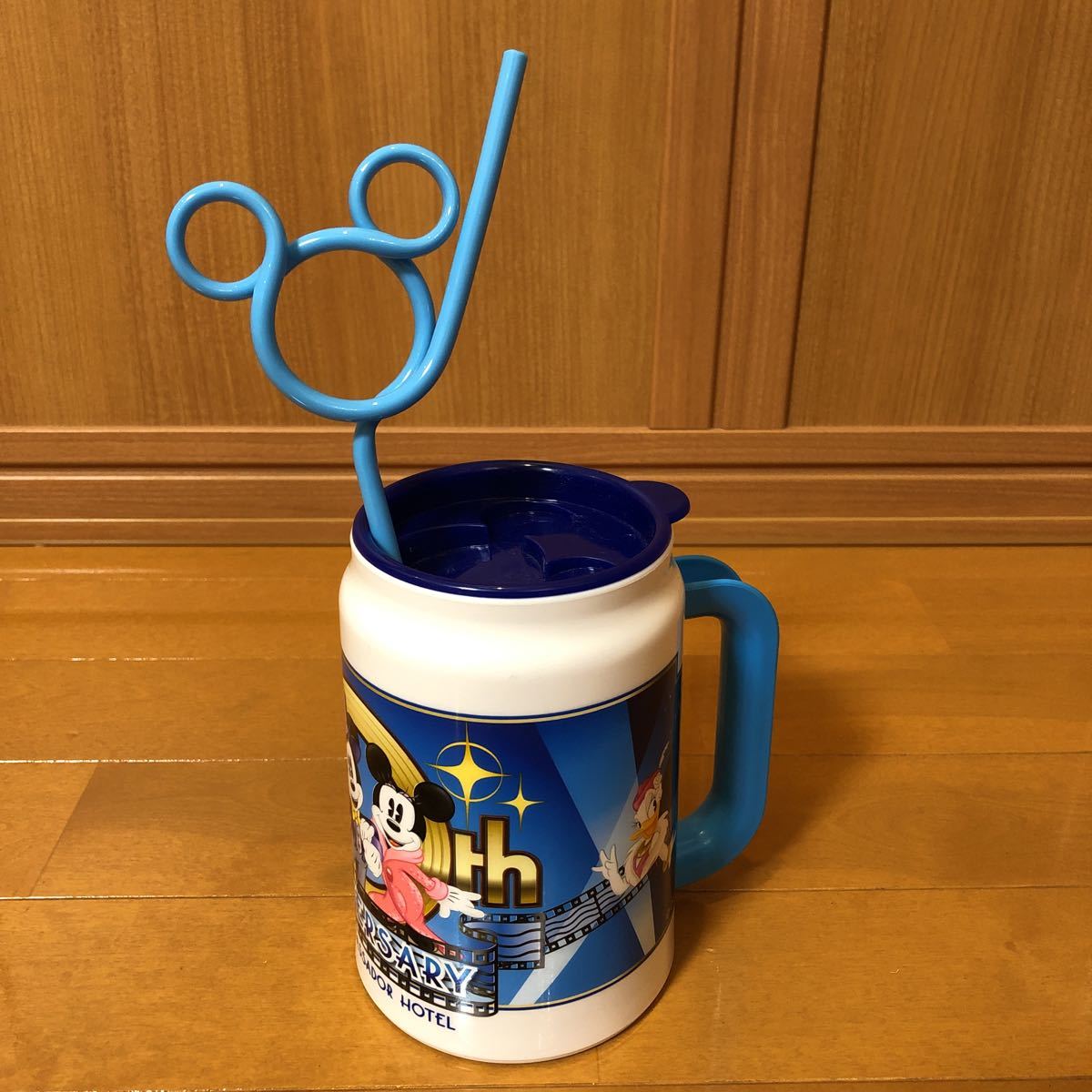 ディズニー アンバサダーホテル10周年記念カップ ミッキーシェイプストロー付き拍卖