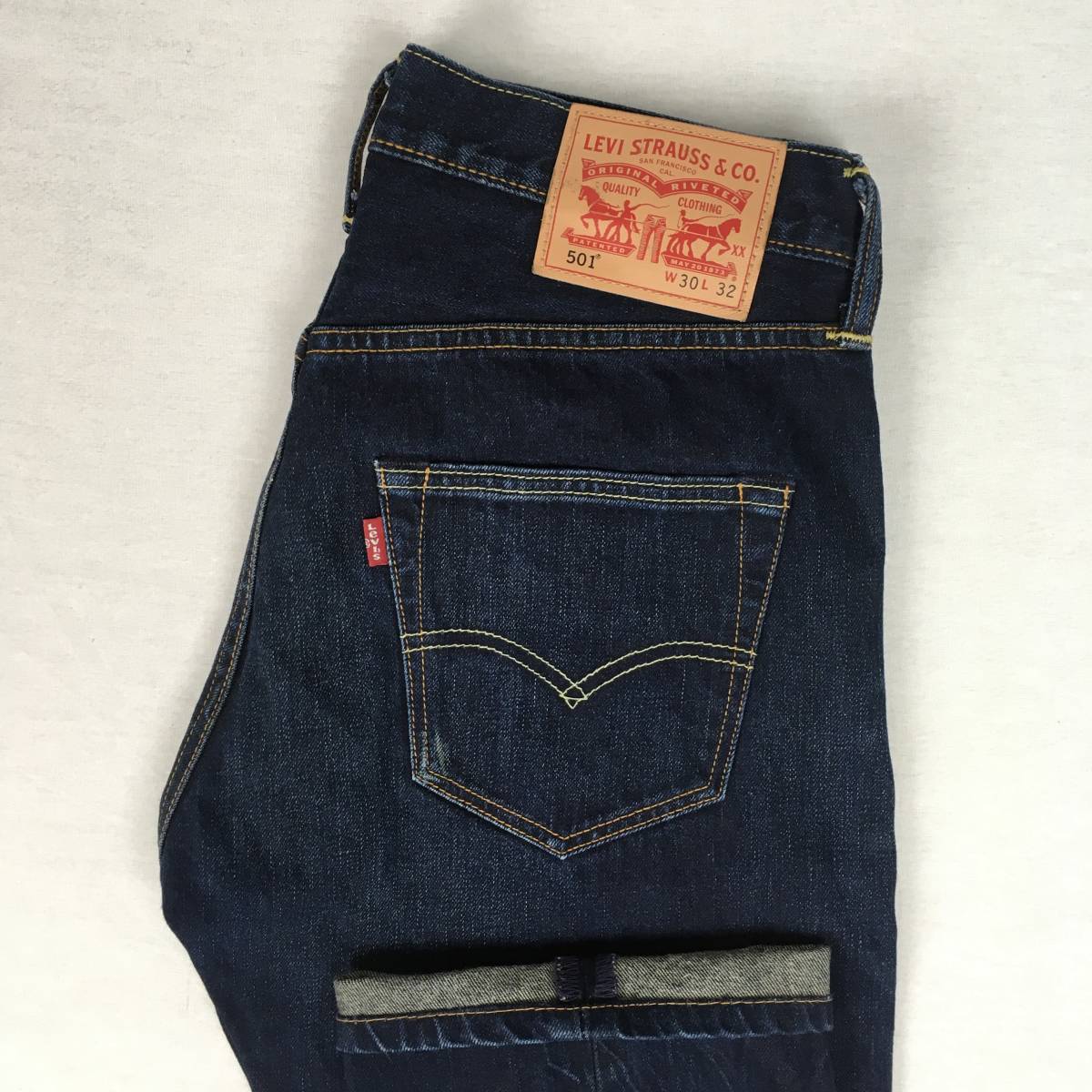 Levi's リーバイス 501 00501-1867 レギュラー ストレート デニム パンツ ジーンズ W30 L32 ボタンフライ 革パッチ ユーズド加工拍卖