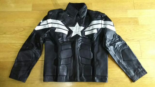 激レア!アメコミ・「アベンジャーズ」キャプテン・アメリカ風「ライダーズ・ジャケット」<合皮・新品・黒>(Lサイズ)拍卖