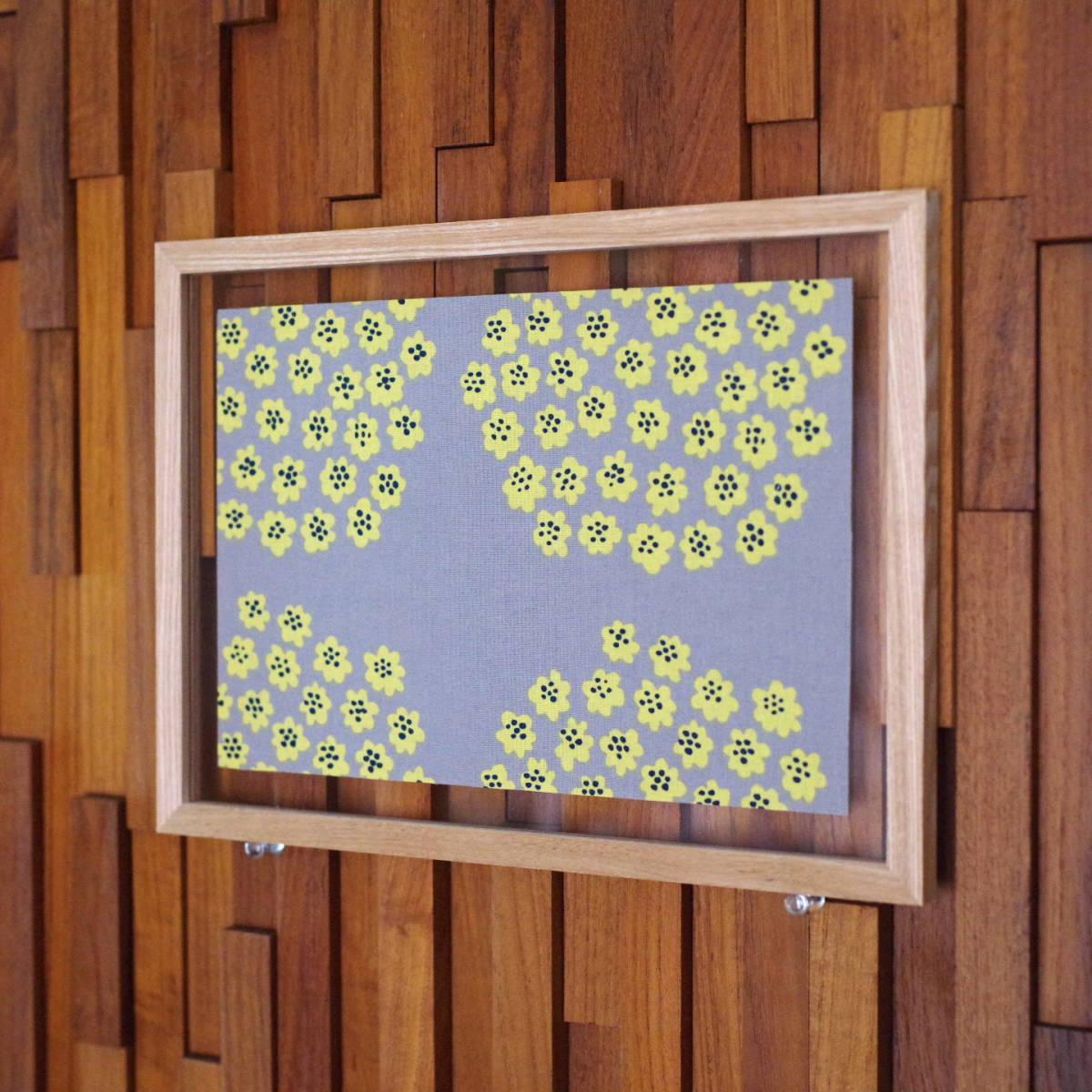 ファブリックパネル 北欧 marimekko Puketti プケッティ マリメッコ アートパネル 限定 廃盤生地 インテリア 壁掛け 無垢材 タモ 額縁拍卖