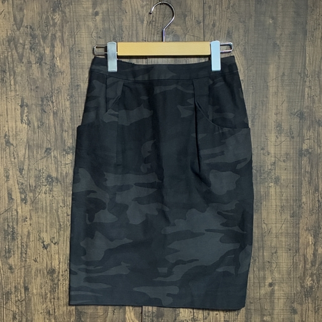 A376◇SHIPS Colors | シップス カラーズ カモフラ柄タイトスカート ブラック×チャコールグレー レディース Sサイズ 中古品拍卖
