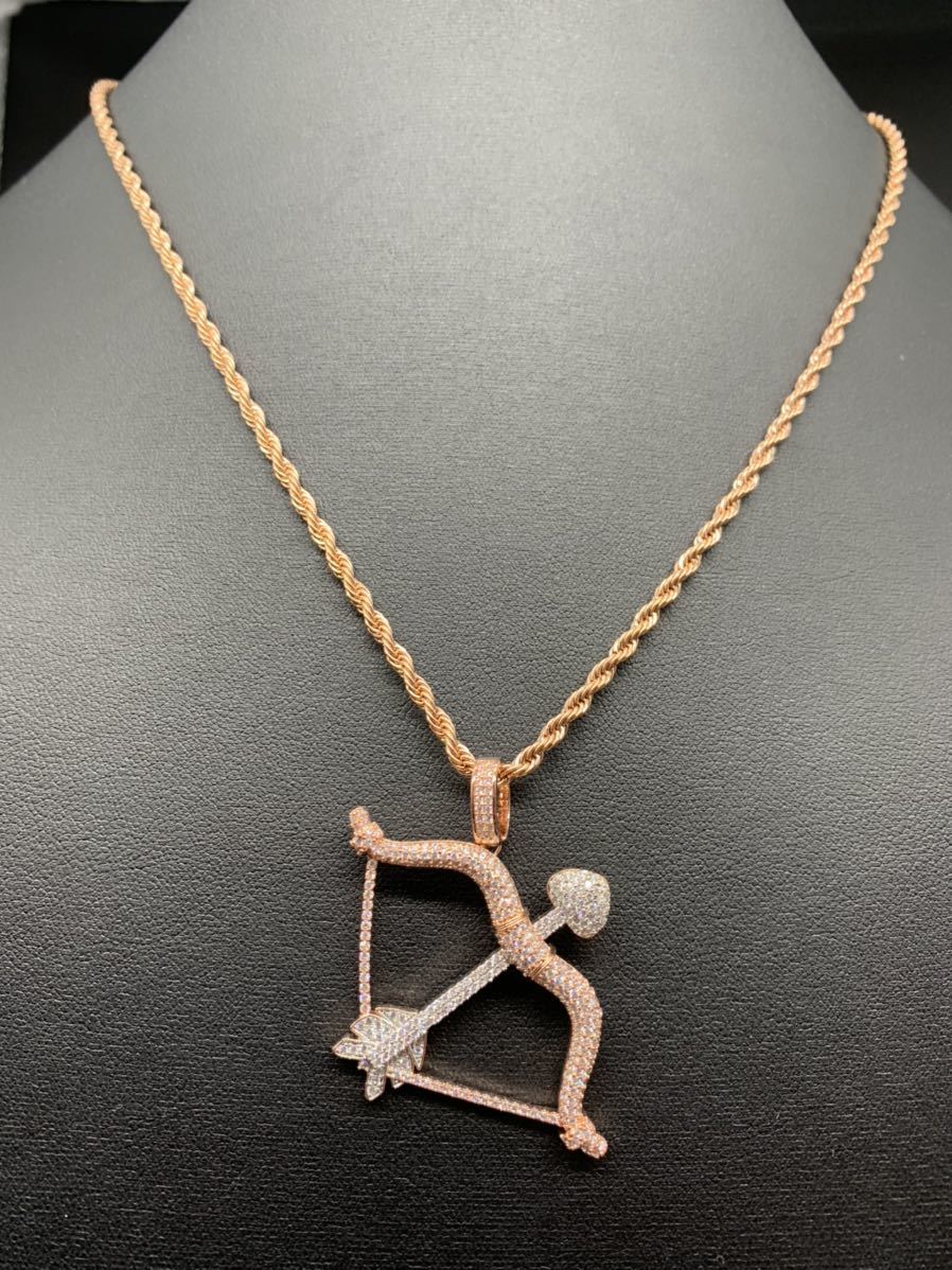 お洒落 ピンク シャンパンゴールド弓 矢 アローデ ペンダント ネックレス拍卖