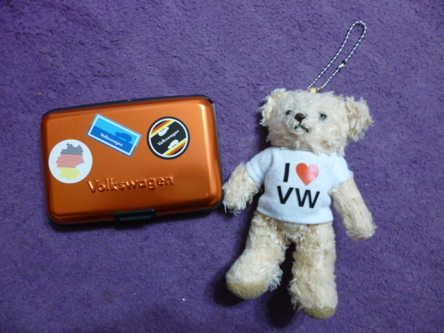 フォルクス ワーゲン VW 非売品 ノベルティー アルミ製 カードケース オレンジ 希少 レア ステッカー ベア ぬいぐるみ ボールチェーン拍卖