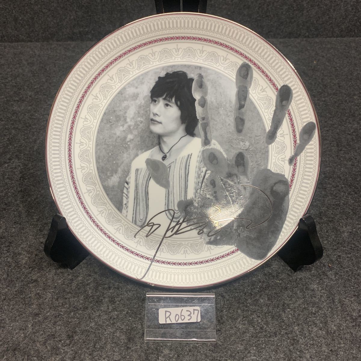 R0637 イ ビョンホン 手形 サイン 飾皿 Bone China 韓国 Hankook PLAYER拍卖