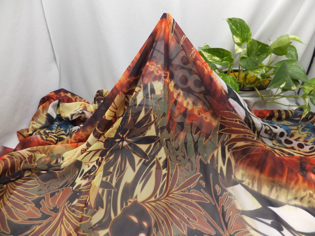 新入荷!掘り出し品!イタリー製 高級ブランド!オリジナル!なかなか手に入らない!P100%!シフォンジョーゼット地 透け感あり!154cm巾×2m 拍卖